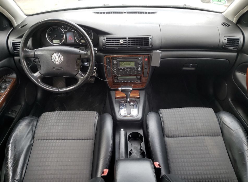 Volkswagen Passat Trendline 1.8T *niski przebieg* *automat*