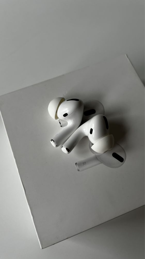 Słuchawki bezprzewodowe Apple Airpods Pro 1 gen A2083 A2084 A2190