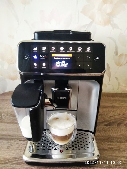 Кофемашина Phillips ep 4300 series LatteGo