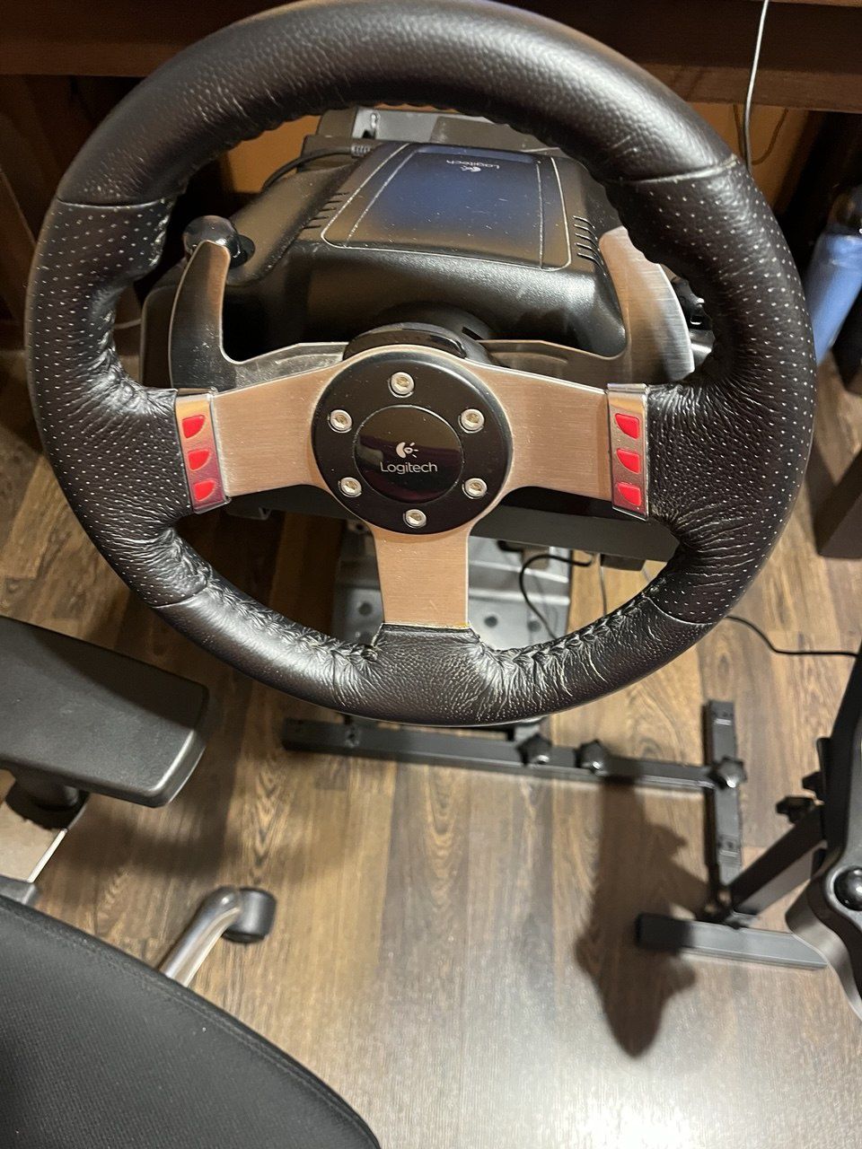 Kierownica Logitech G27 + Stojak