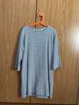 Vestido de  às riscas preto e branco look desportivo