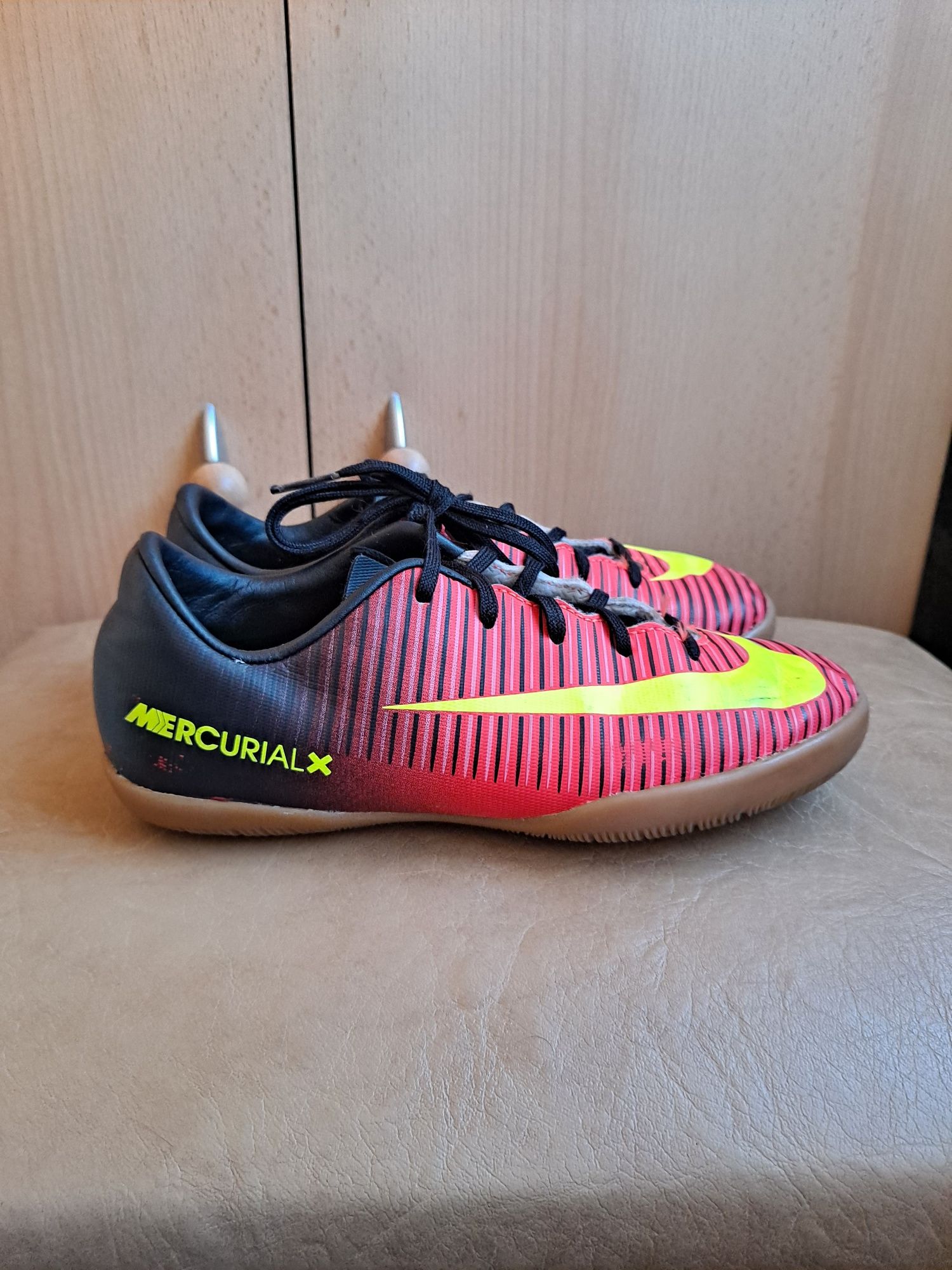 Dziecięce Nike r 31  wkładka 19 cm