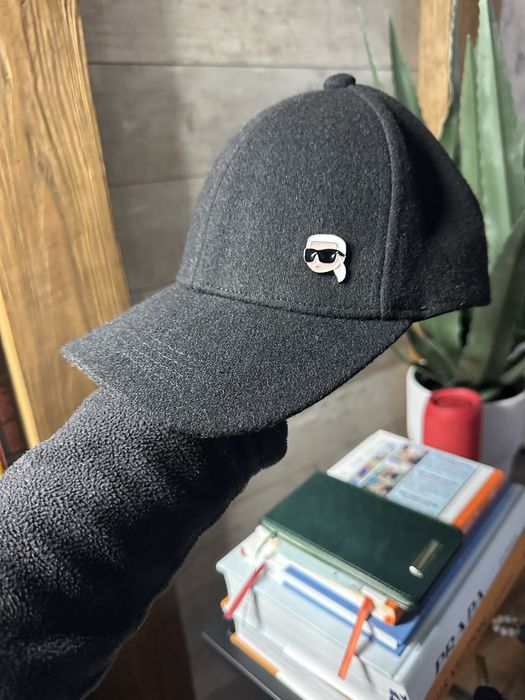 Кепка Karl lagerfeld