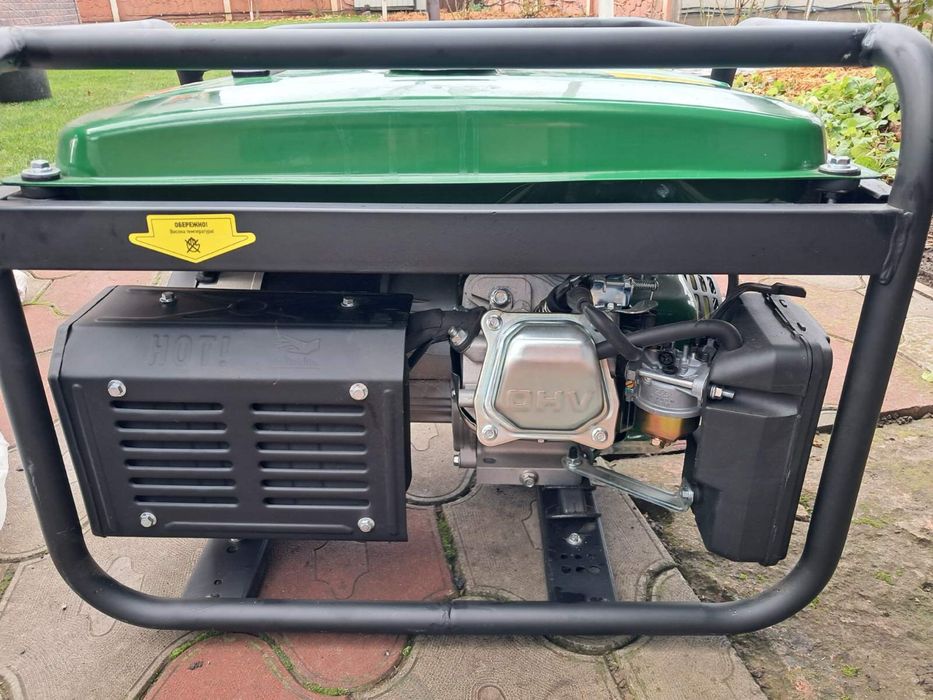 Бензиновий генератор Tatra Garden GE 3000