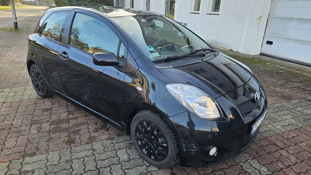 Mały wariat TOYOTA YARIS TS SPORT 1,8 133KM klimatron Alu17 OKAZJA