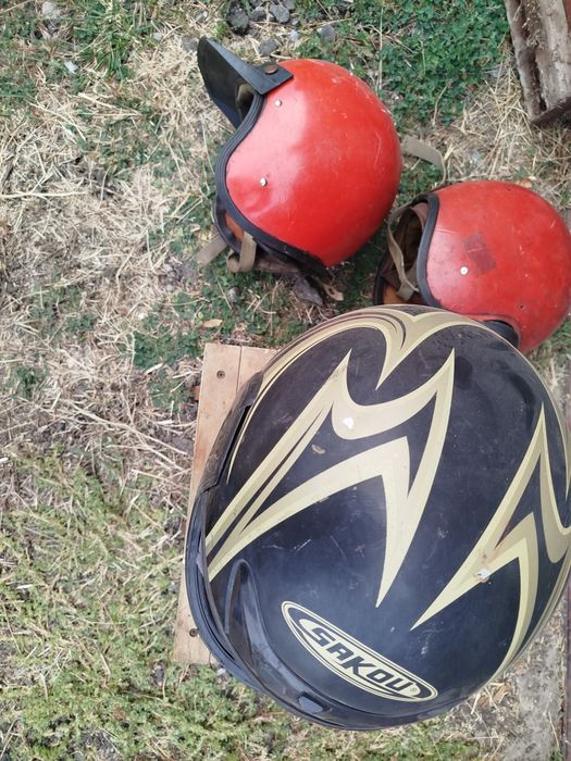 Мотошлемы 3 шт разные