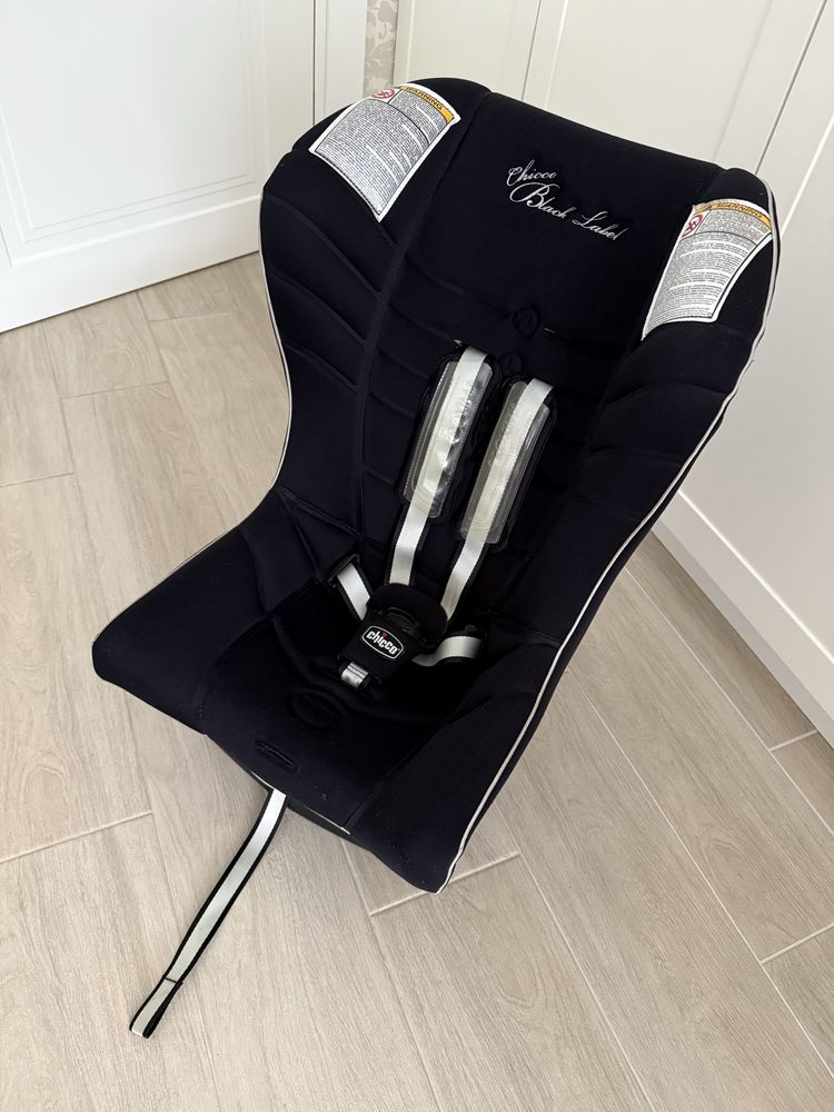 Автокрісло chicco proxima black label