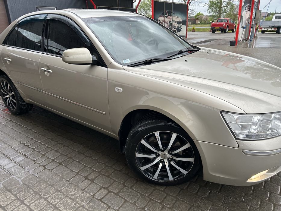Hyundai Sonata NF