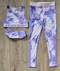 Cardio Bunny Zestaw top leginsy skarpetki fiolet róż 134 rozmiar