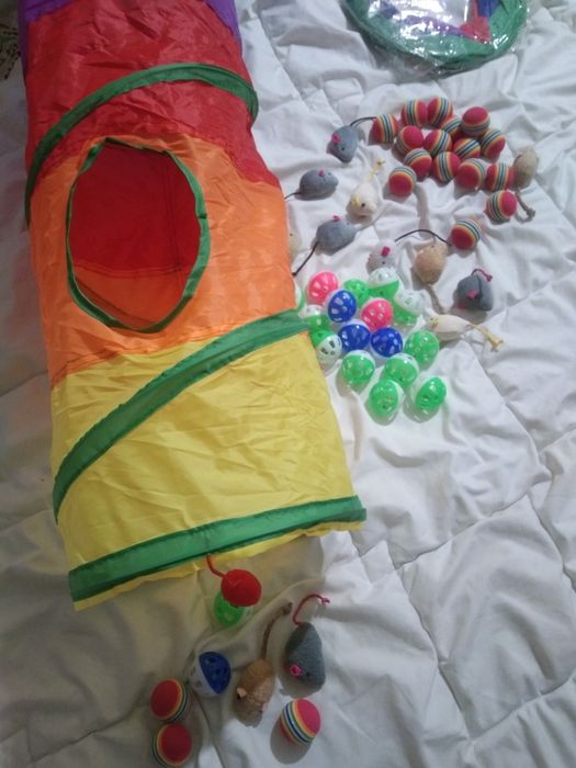 Туннель,Мышки,мячики мягкие и со звоночком для кошек