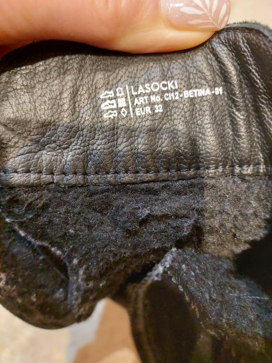 Sprzedam buty dla dziewczynki rozmiary 32 i 31