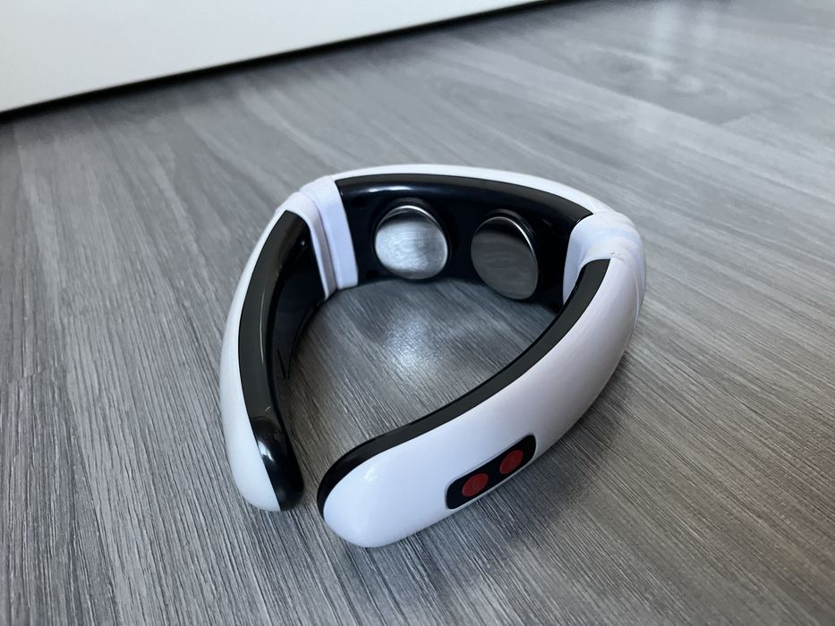 Масажер для шиї на батарейки