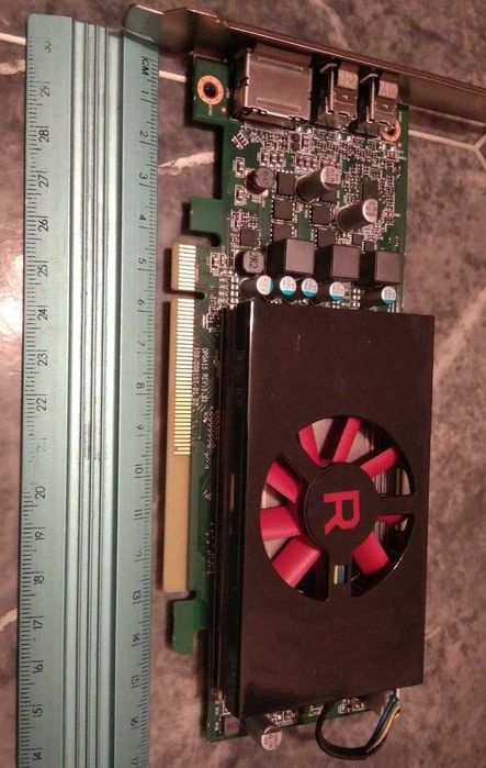 Ігрова низькопрофільна відеокарта RX640 gddr5 128bit 4Gb 1DP 2MDPLPssf