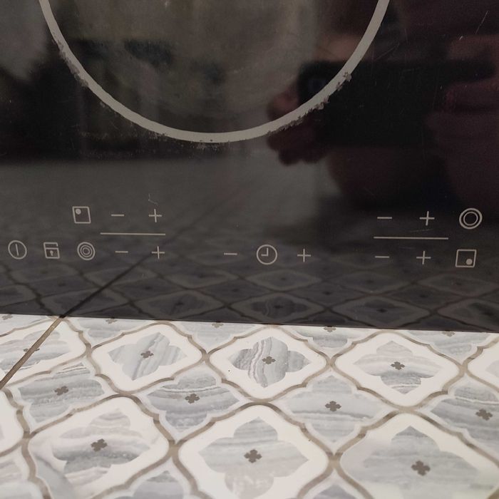 Варочна поверхня Electrolux EHS 60180P