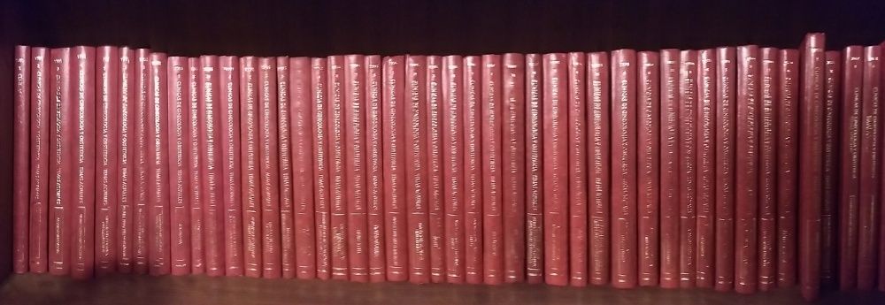 Clínicas de Ginecología y Obstetricia, 68 volumes, de 1991 a 2007