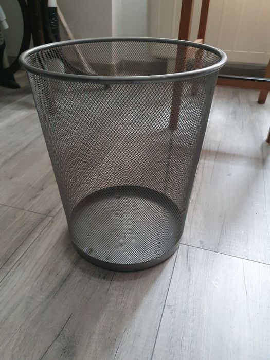Kosz druciany srebrny metalowy na papier