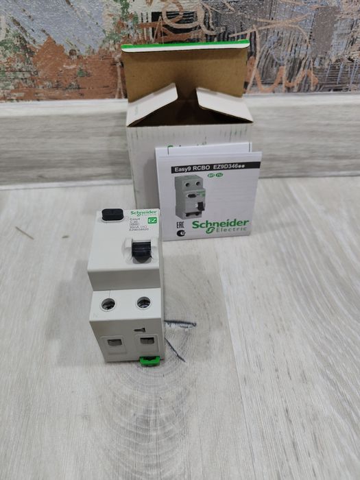 Диференційний автомат