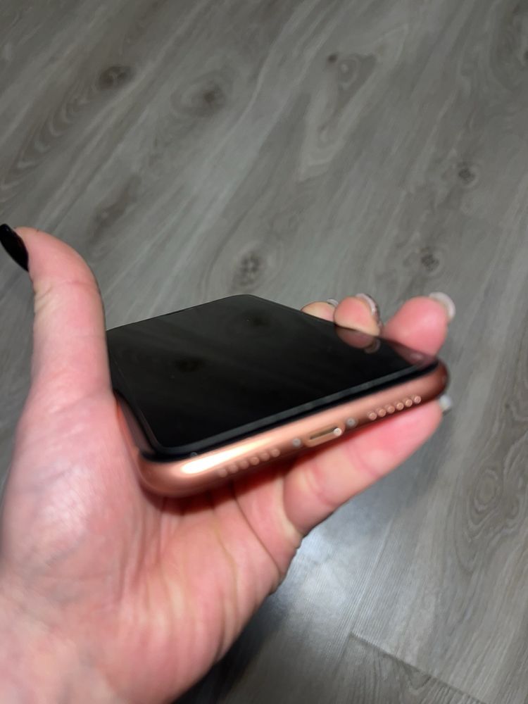 Apple iphone XR 64gb. Coral