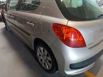 Peugeot 207 1.4i 16v - peças de mecânica e chapa
