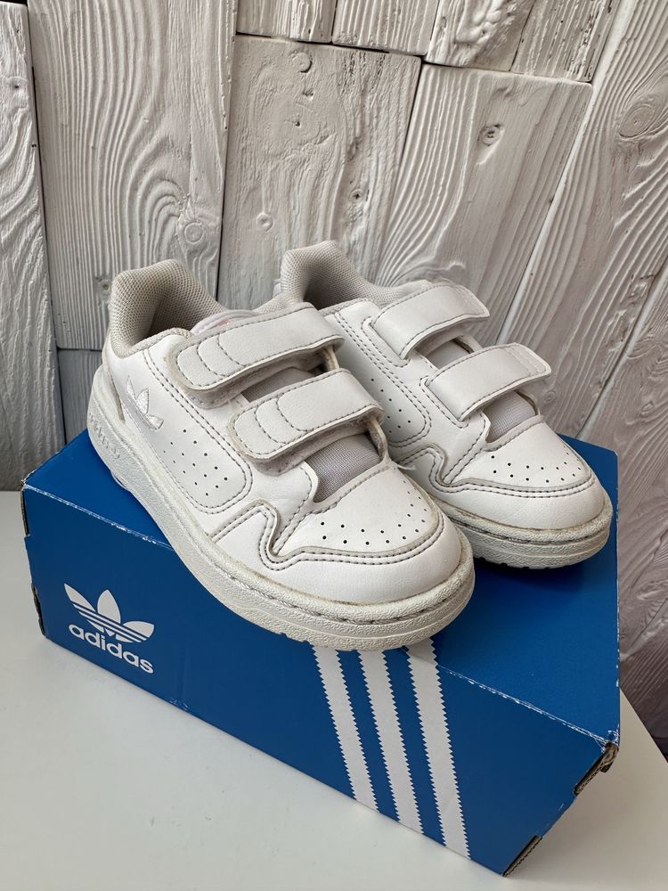 Кросівки adidas