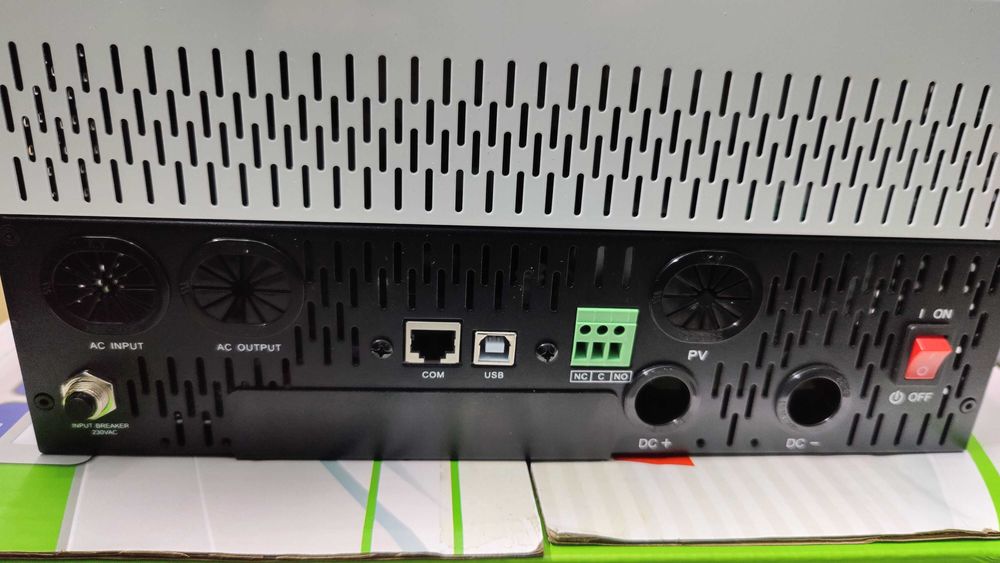 Гібридний сонячний інвертор 5200W 48v  MUST PV18-5248 PRO