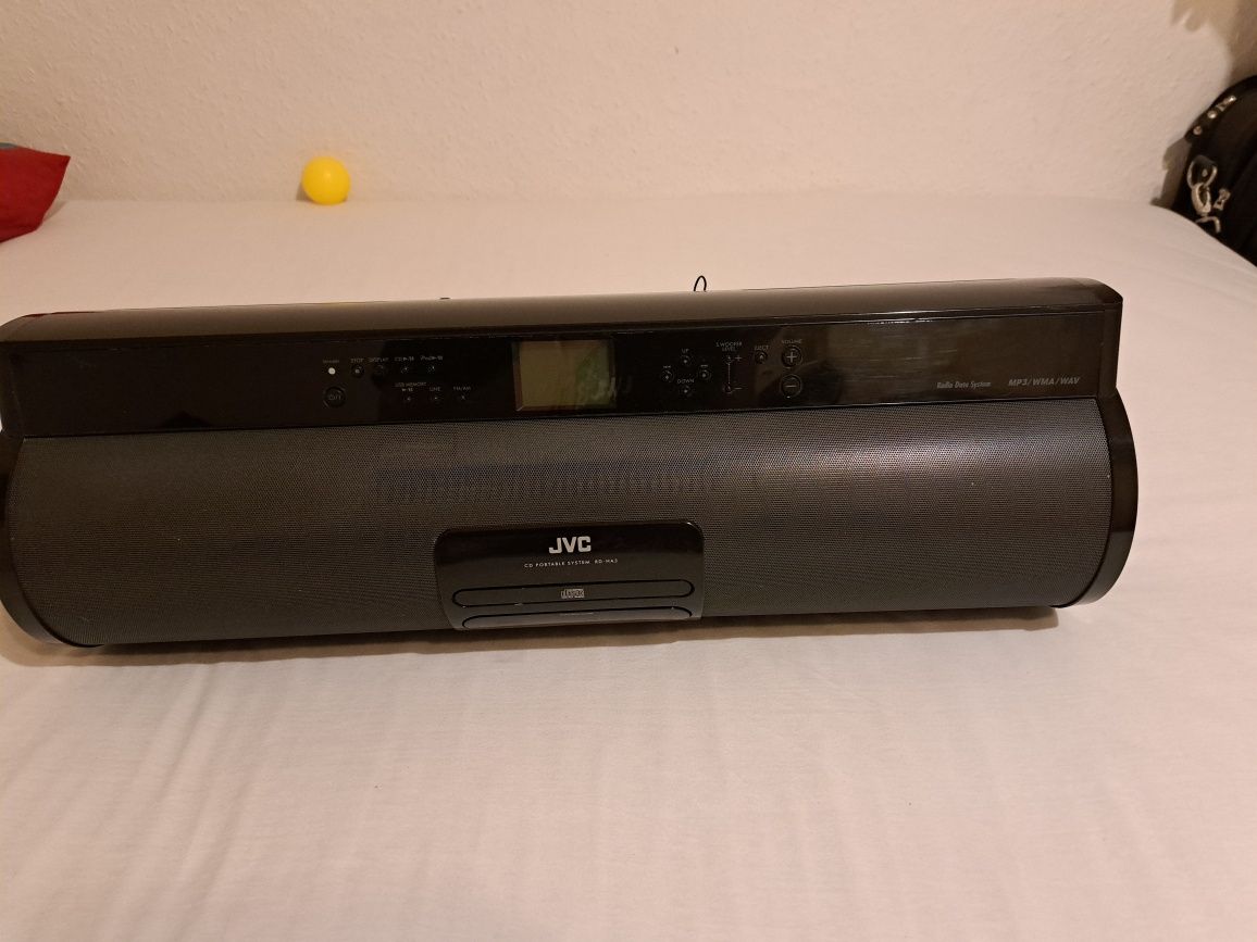 JVC  BOOMBOX z pilotem