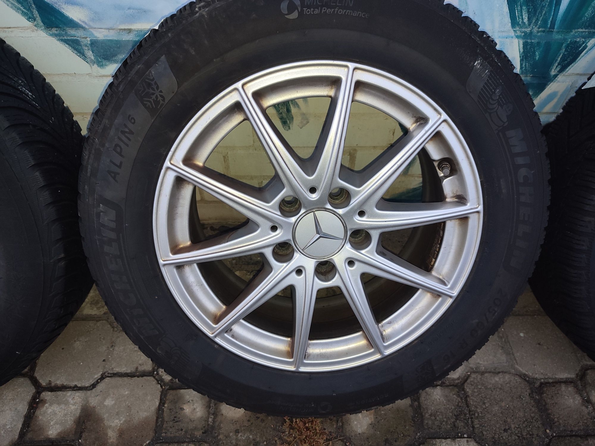 Koła Mercedes 16" WIELOSEZONOWE  Michelin Alpina 5