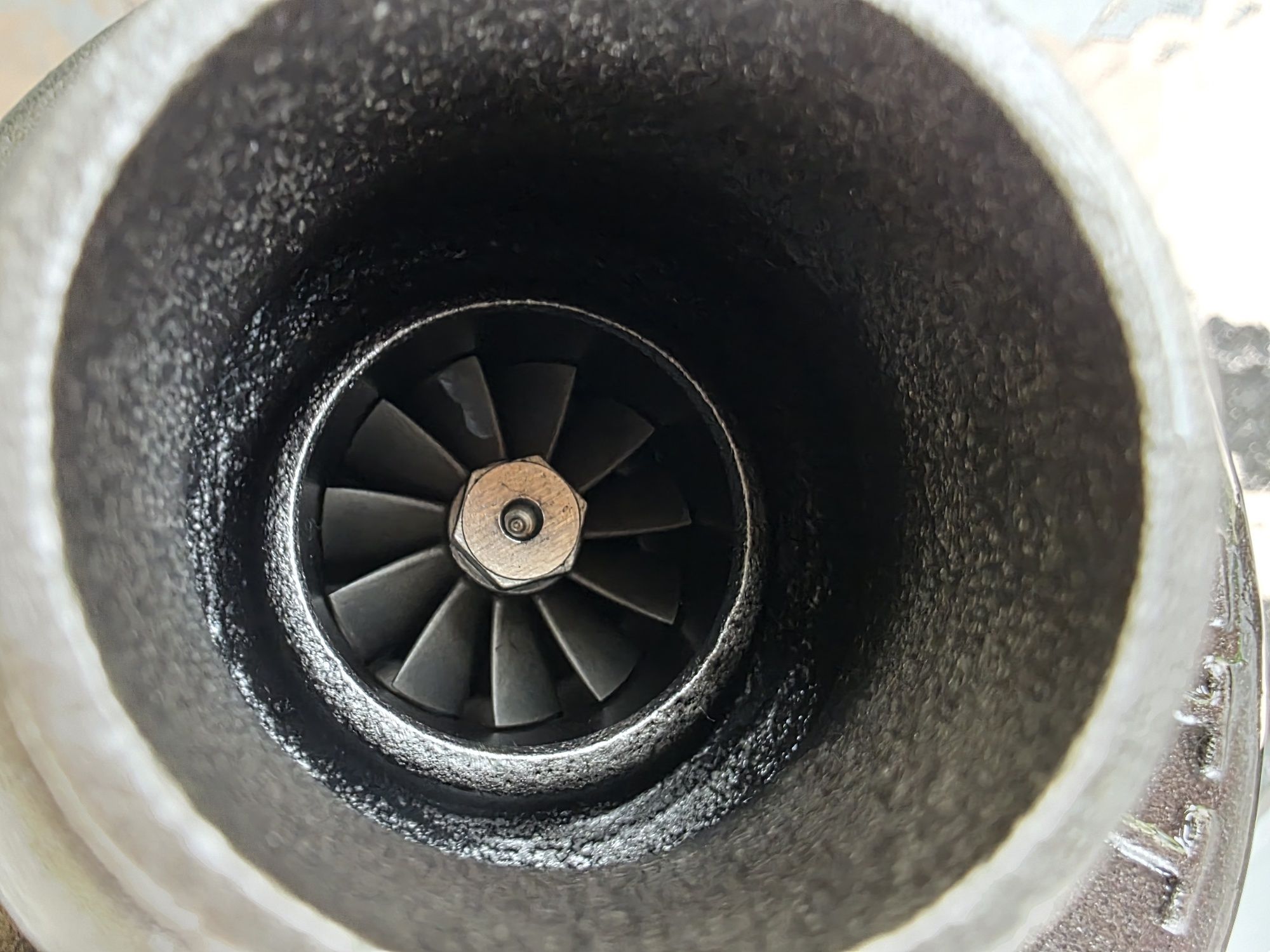 Turbo sprężarka do