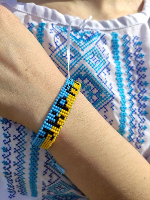 Браслети з бісеру