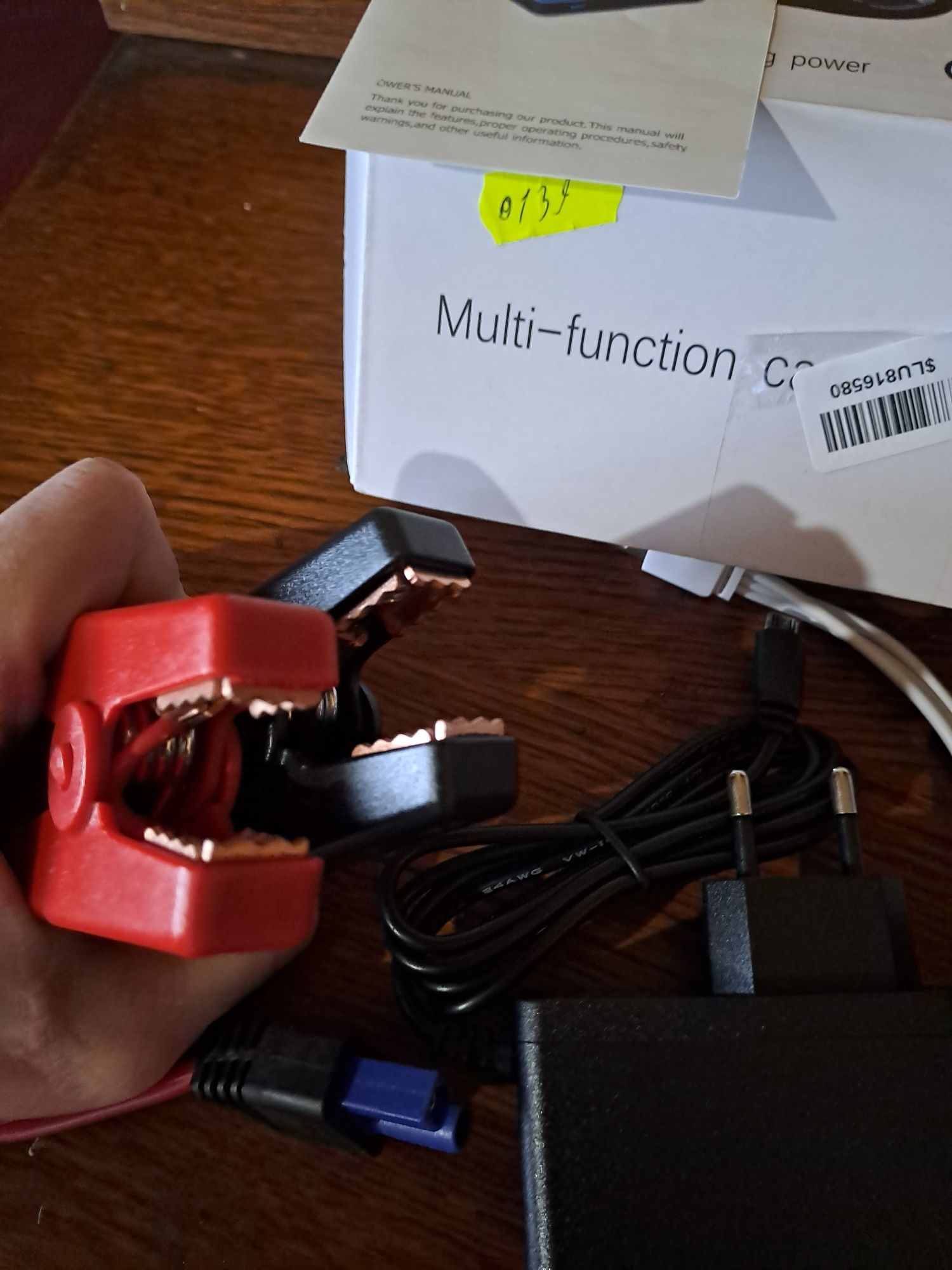 Пусковое устройство для АКБ Car Jump Starter