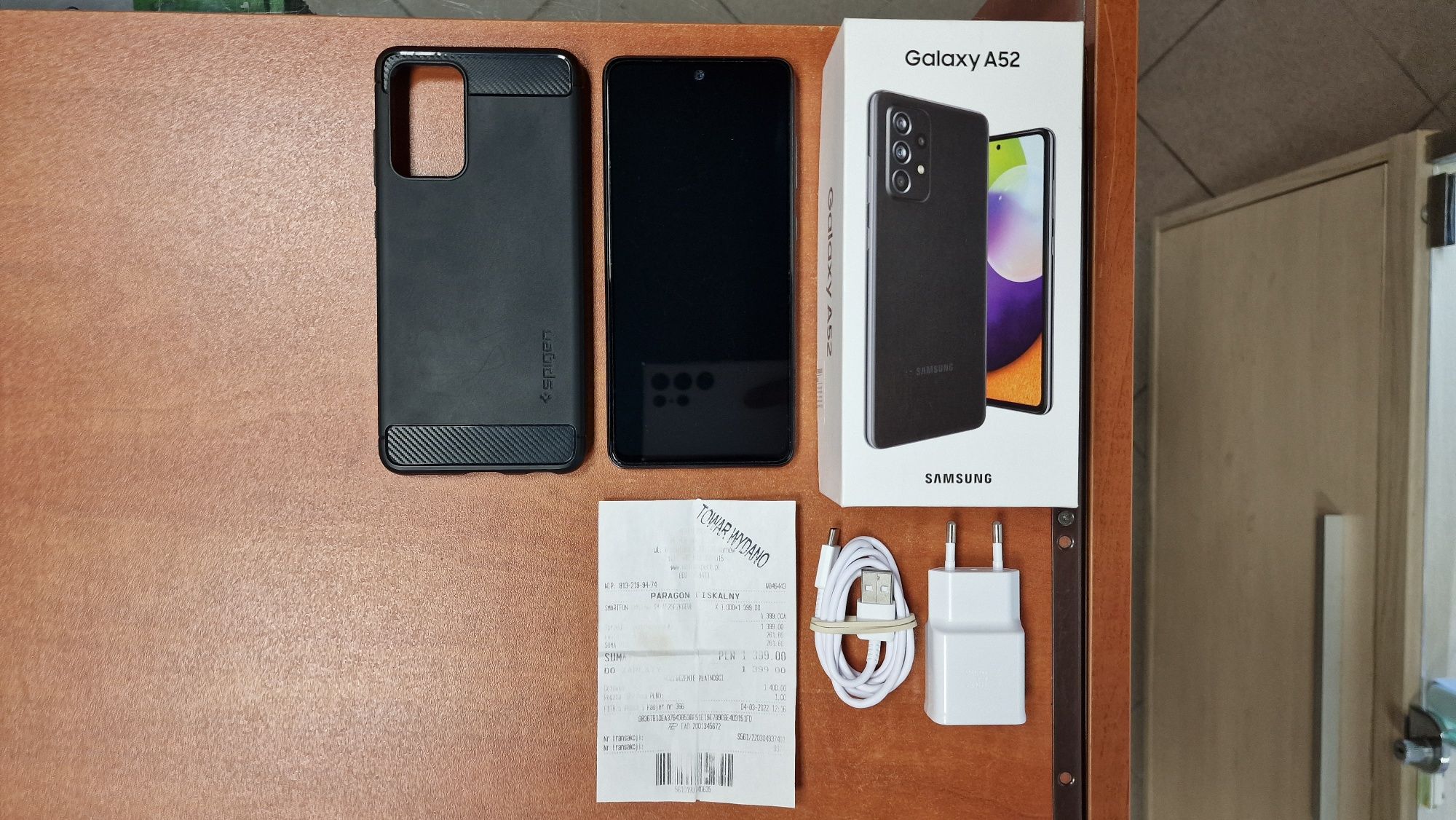 Samsung Galaxy A52 Duos 128GB/6GB RAM czarny, stan bdb, gwar.