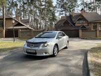 Продам автомобіль Toyota Avensis , 2012 рік
