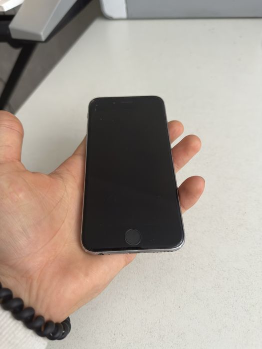 iPhone 6s на запчастини