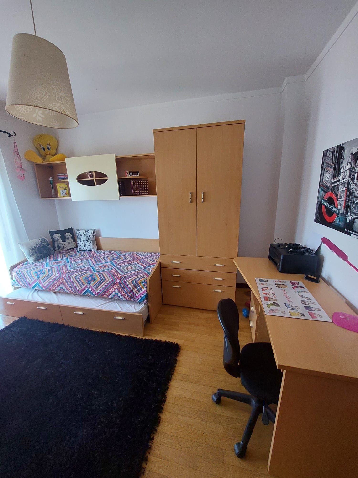 Mobília de quarto em faia
