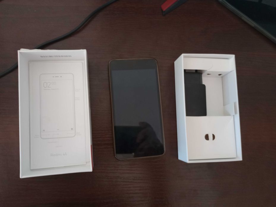 Xiaomi Redmi 4A 2/32 GB + ładowarka + pudełko