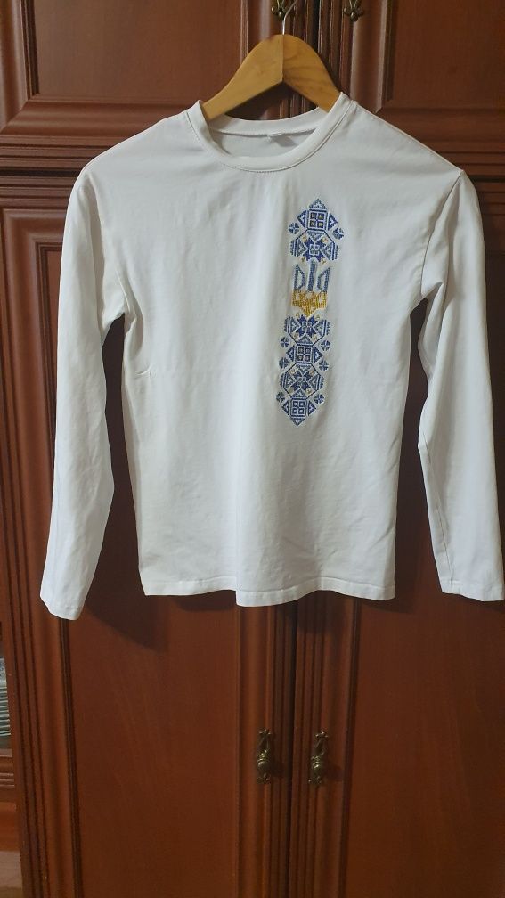 Футболка вишиванка