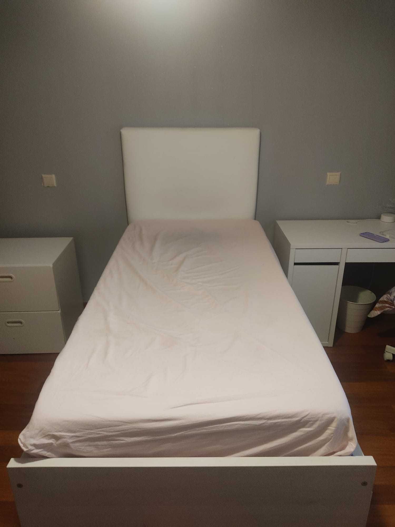 cama de solteiro com gavetão