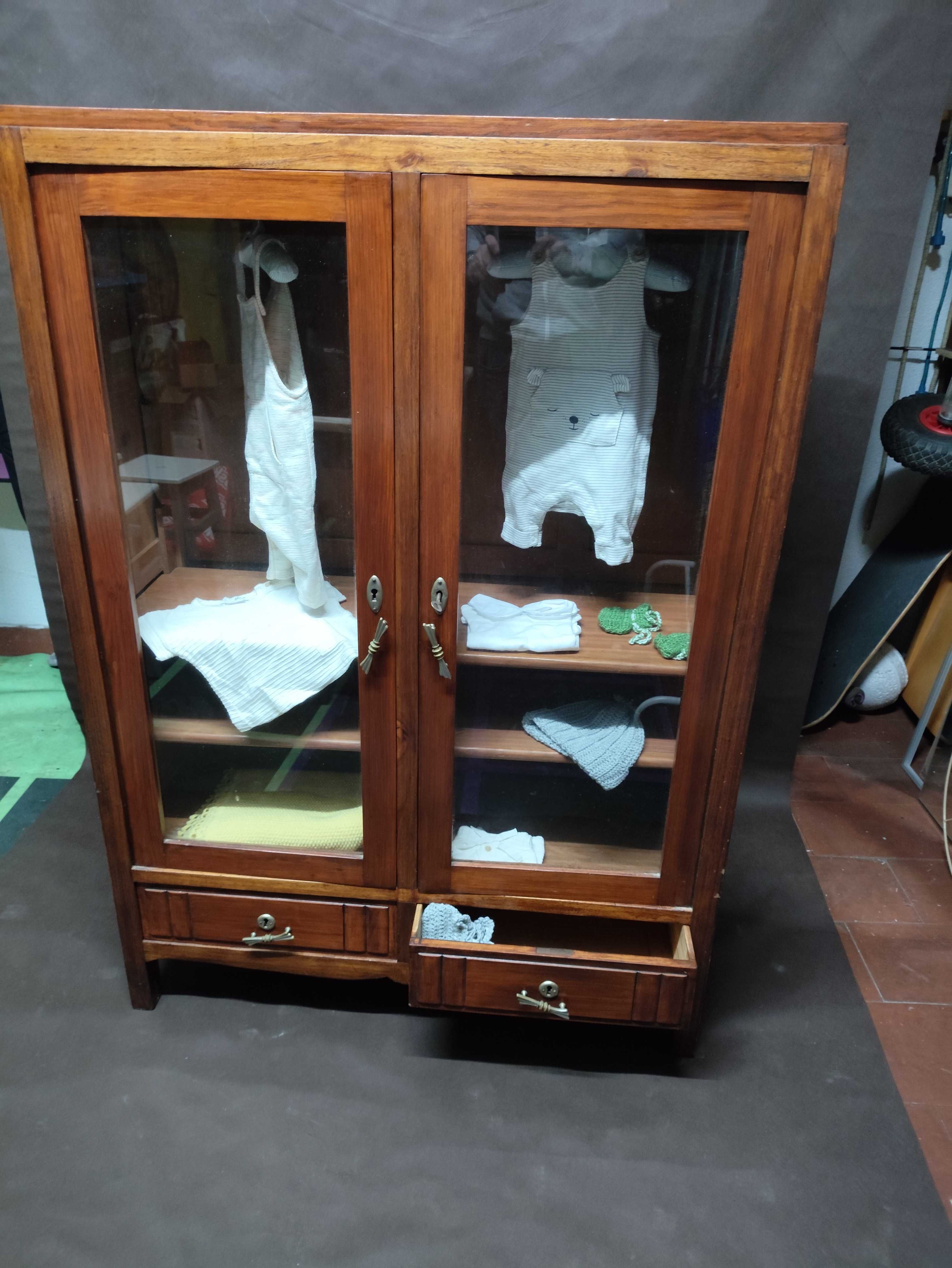 Roupeiro para criança RESERVADO