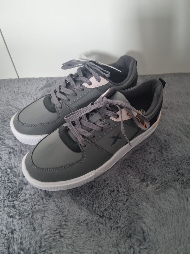 Kinetix sneakersy damskie roz. 40 nowe