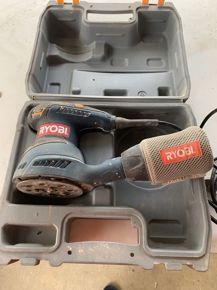 Vendo lixadeira da marca RYOBI