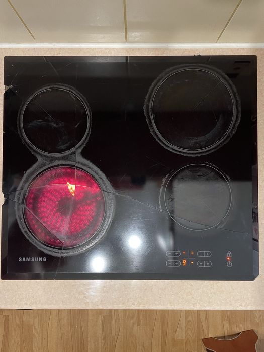 Варильна поверхня електрична Samsung NZ64T3506AK на запчастини