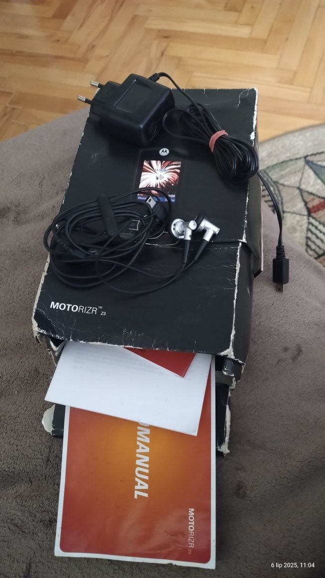 Kolekcjonerski Motorola RIZR Z3 prawie idealny