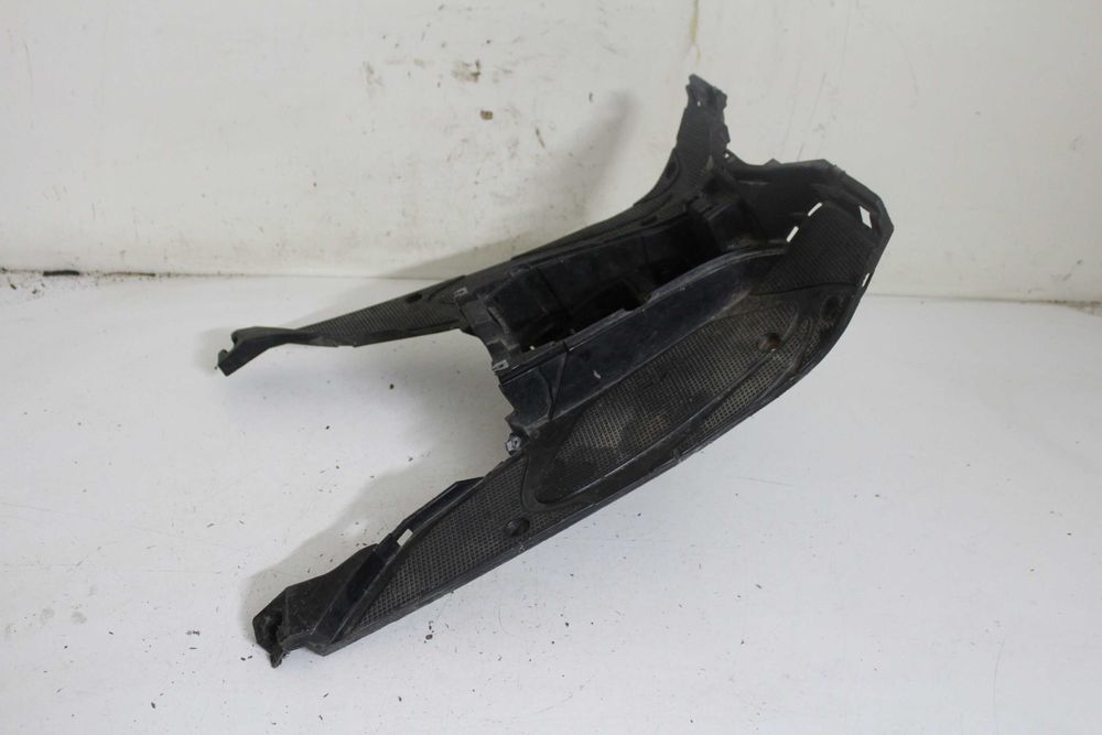 Yamaha aerox 50 plastik podłoga