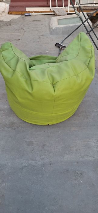 Puff de sala verde