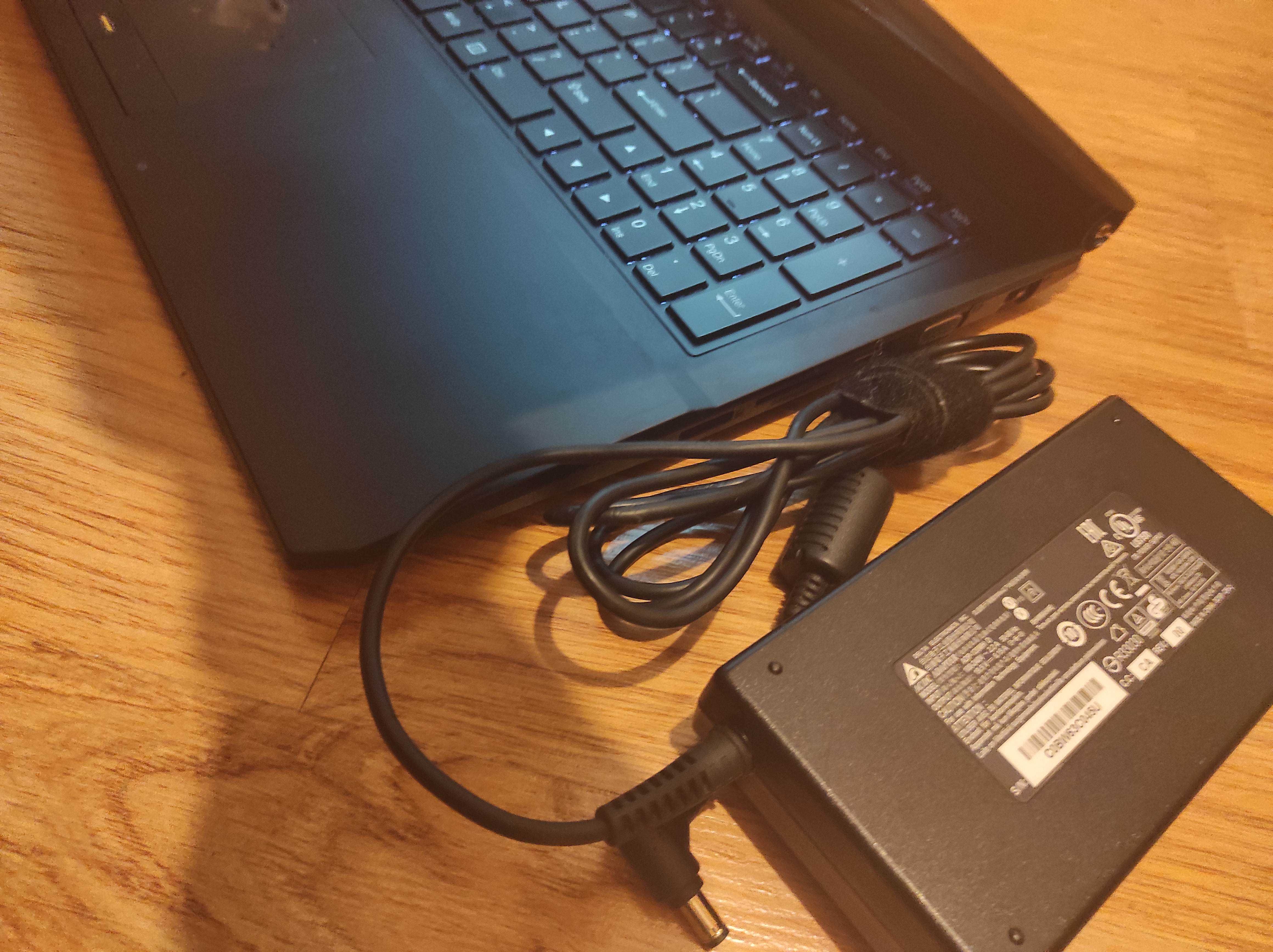 MSI/CLEVO i7 6700h GTX960 Ram do16gb FullHd NOWY zasilacz