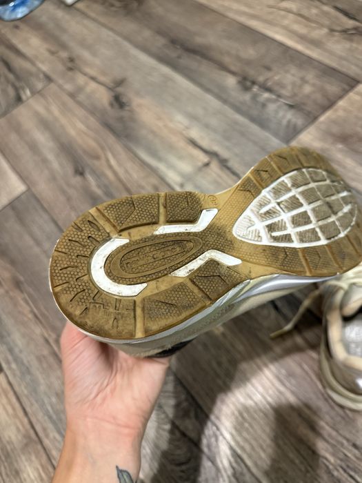 Кросівки New Balance 990v5