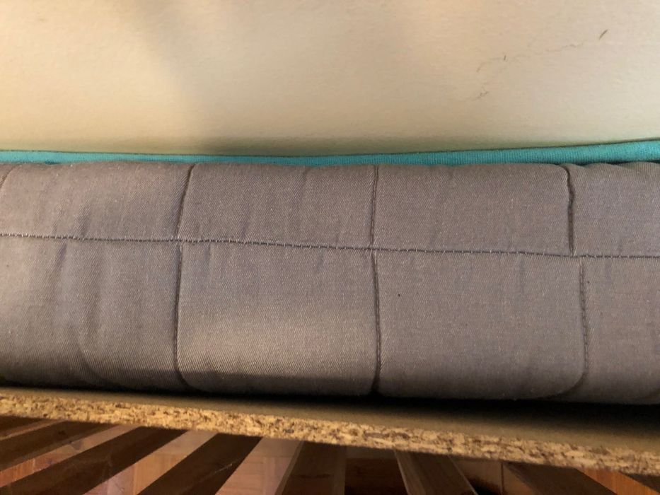 Cama solteiro com colchão