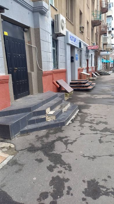 Продам 3 х к.кв.две мин.пешком м,Я.Мудрого,,(Пушкинская)