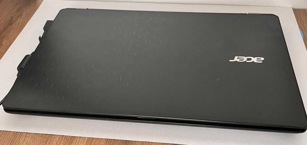 Laptop Acer Aspire V3-372 i5-6200U, 8GB RAM, SSD 240GB, Win10