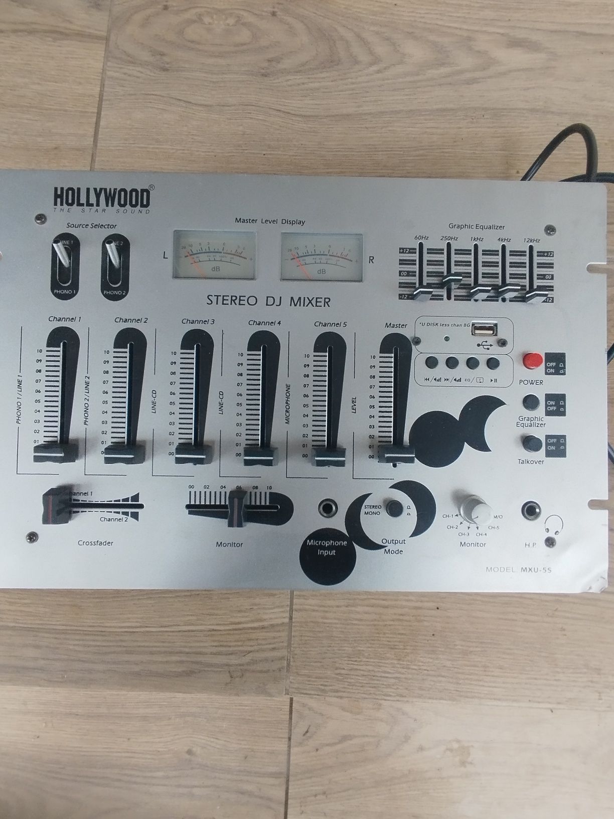 D-J zestaw dwa razy CD player,mikser i końcówka mocy